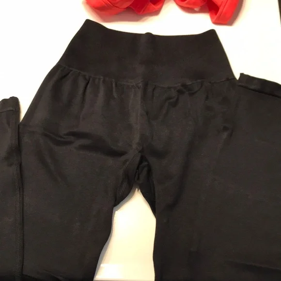 Prozis Red and Black Sports Bra and Pants Set - Picture 4 of 5